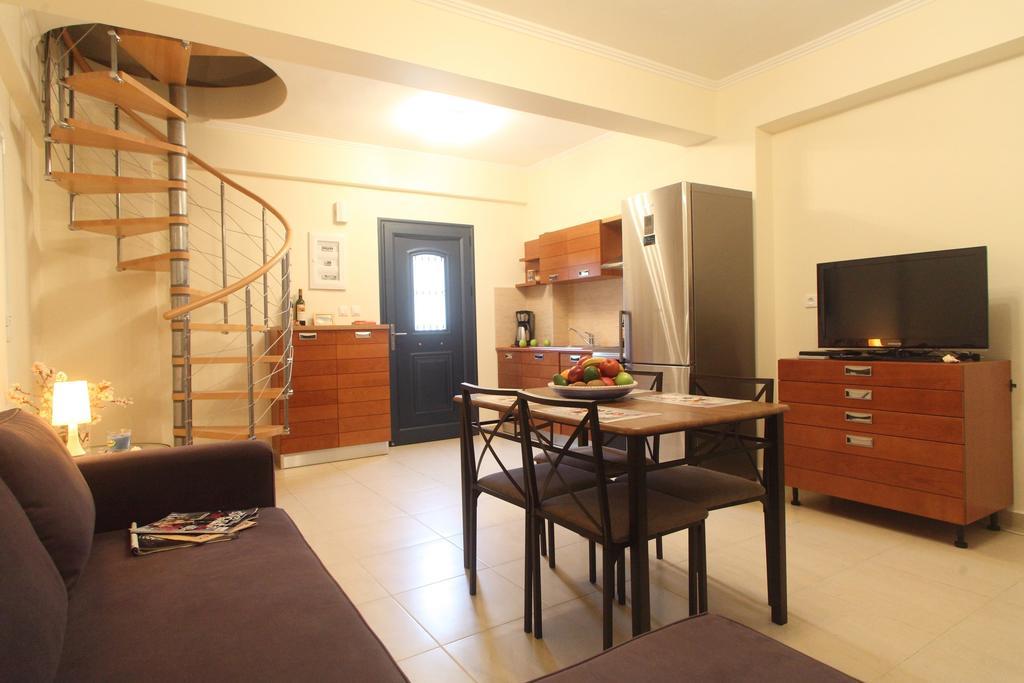 Sunset View Studios Exanthia Room photo